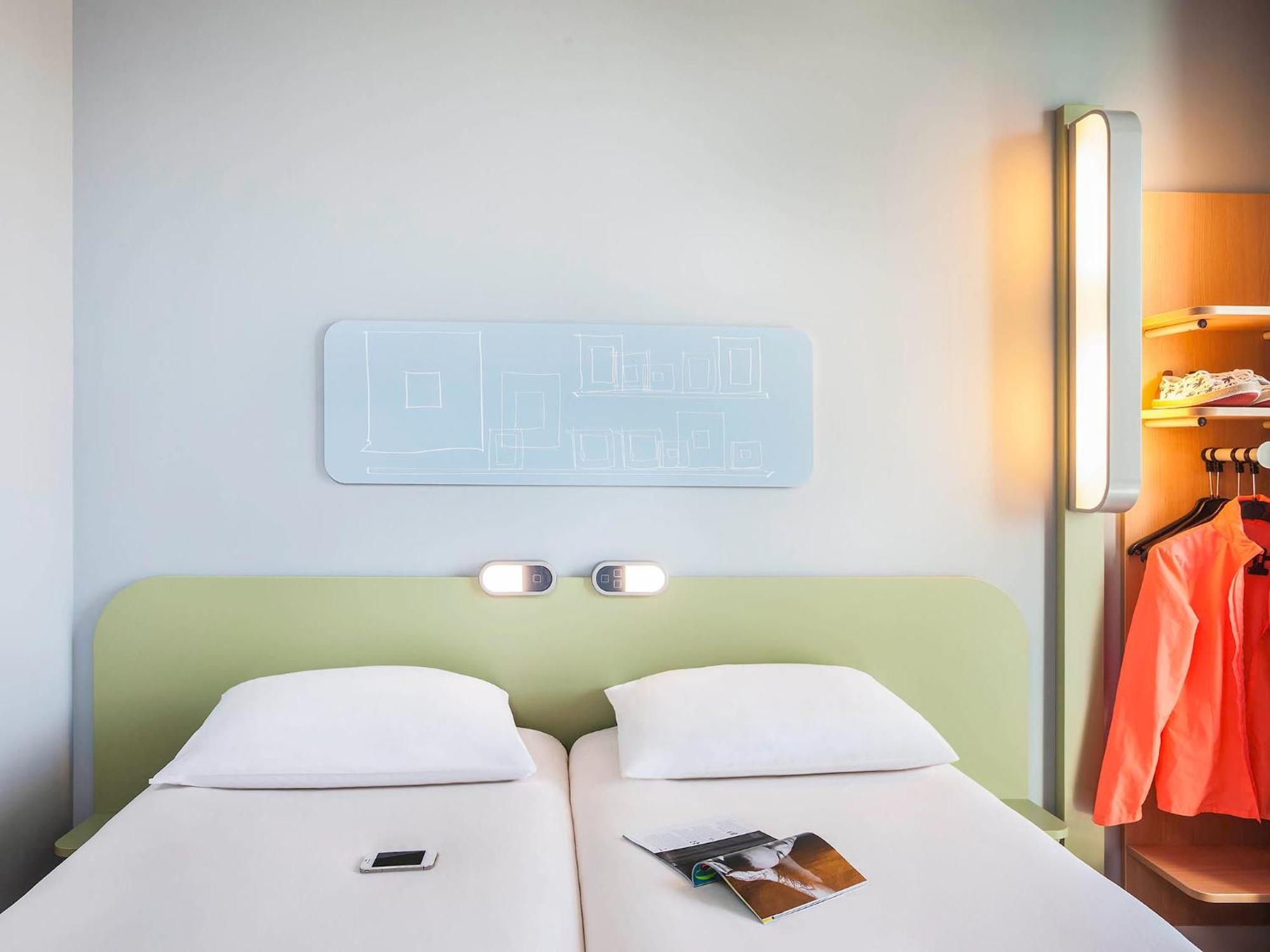Ibis Budget Mulhouse Centre Gare Екстериор снимка